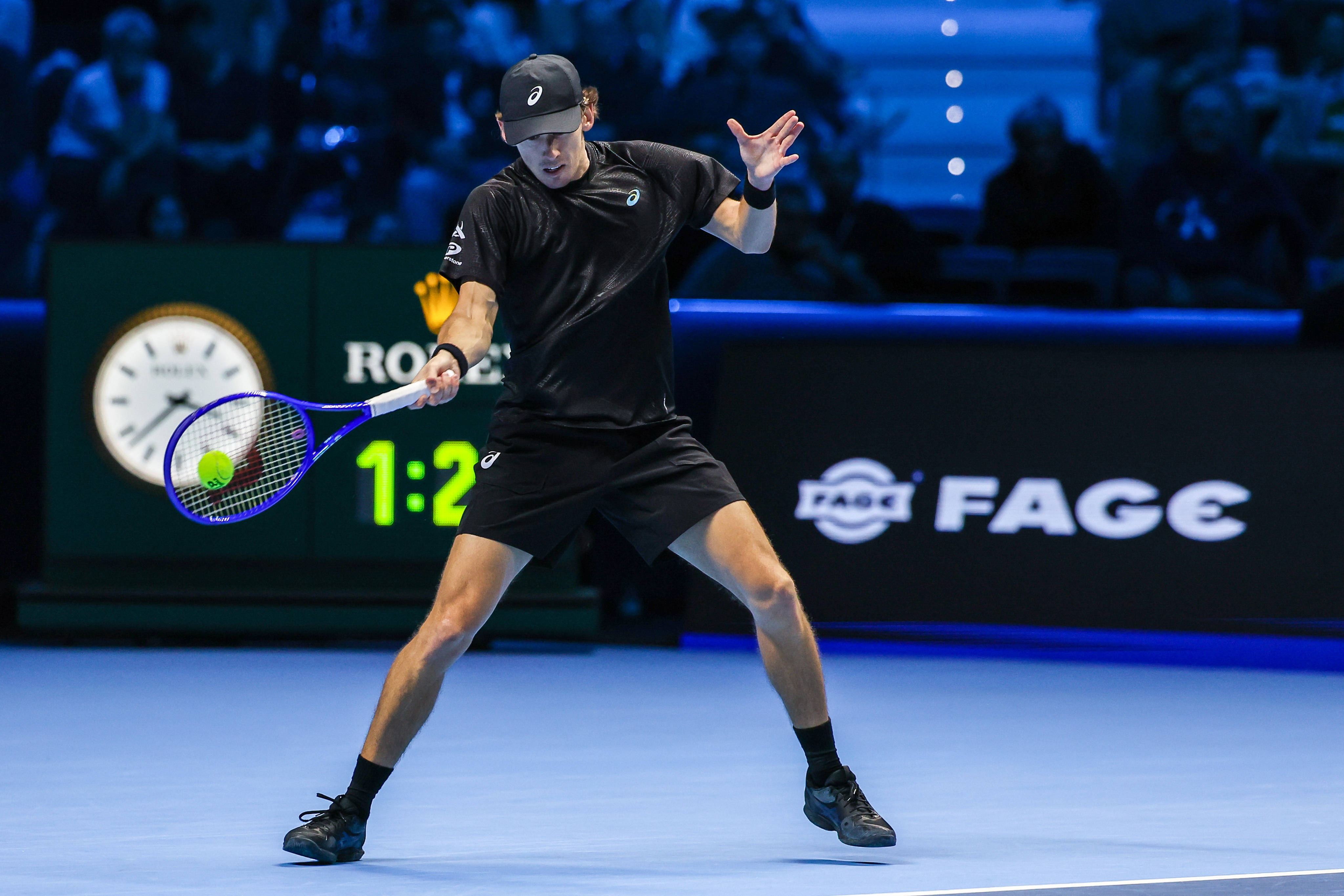 （外代二线）网球——ATP年终总决赛：德米纳尔胜弗里茨