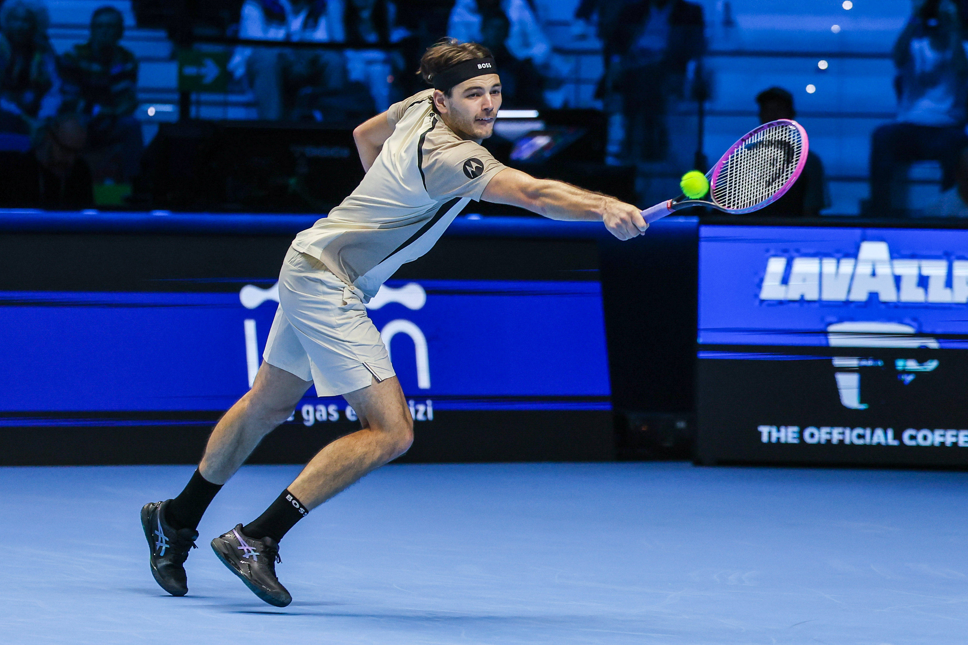 （外代二线）网球——ATP年终总决赛：德米纳尔胜弗里茨