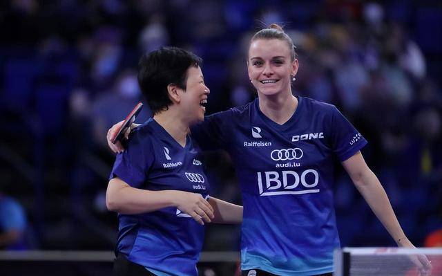 乒乓球总决赛:女双4强出炉!陈梦会师孙颖莎,世界第一爆冷输球